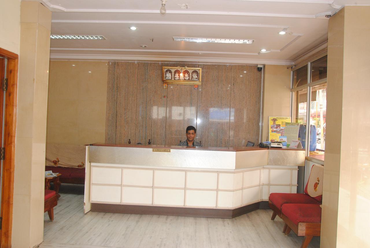 Hotel Sangeeth Lodging Mysore Exterior photo