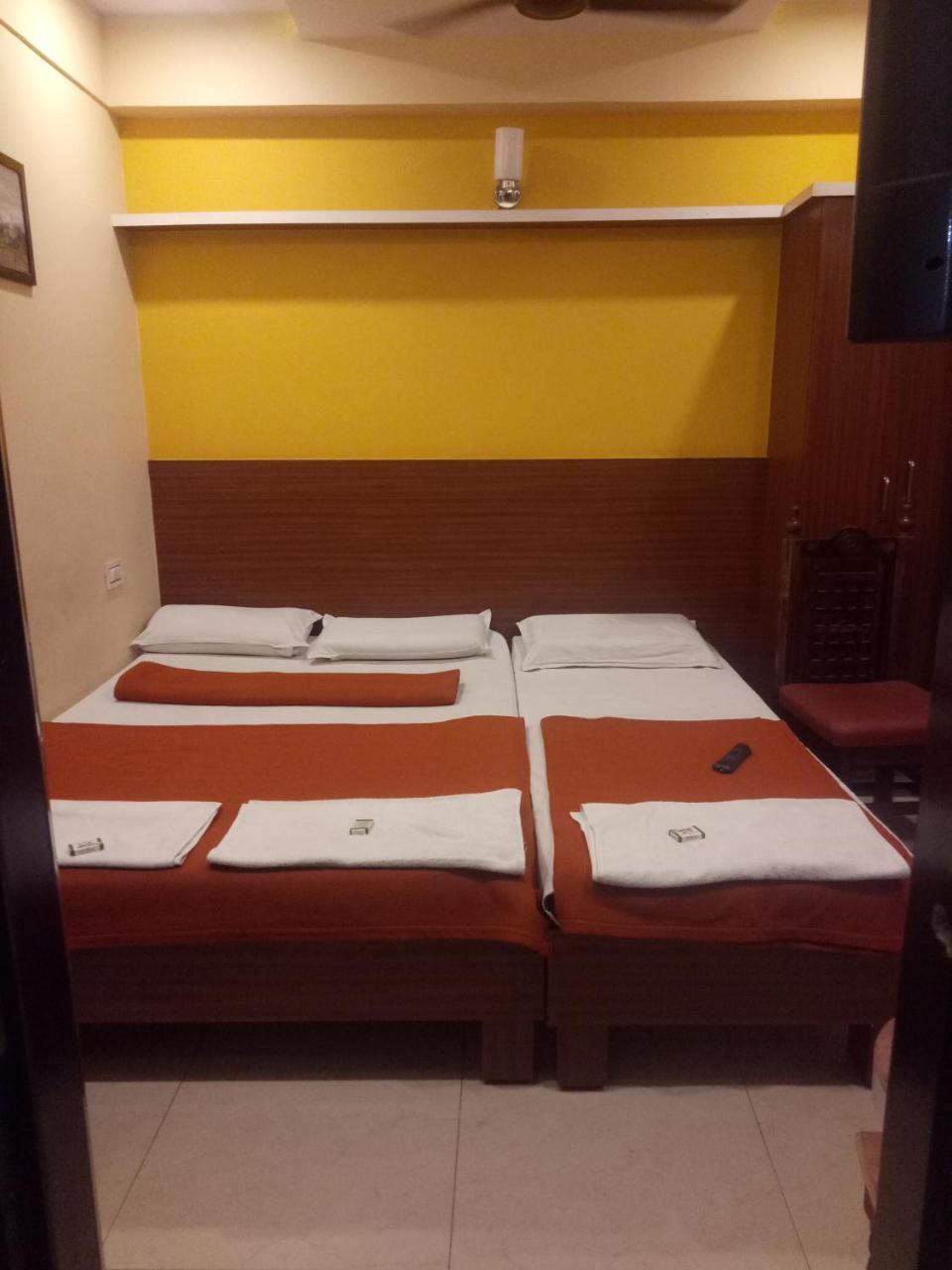 Hotel Sangeeth Lodging Mysore Exterior photo